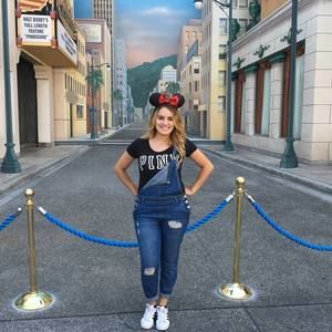 Meet your Posher, Stephanie