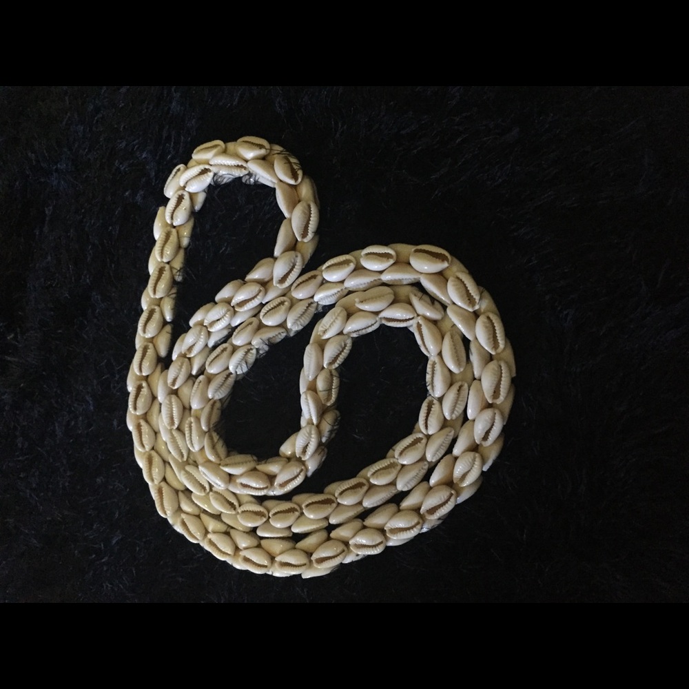 Vintage shell necklace