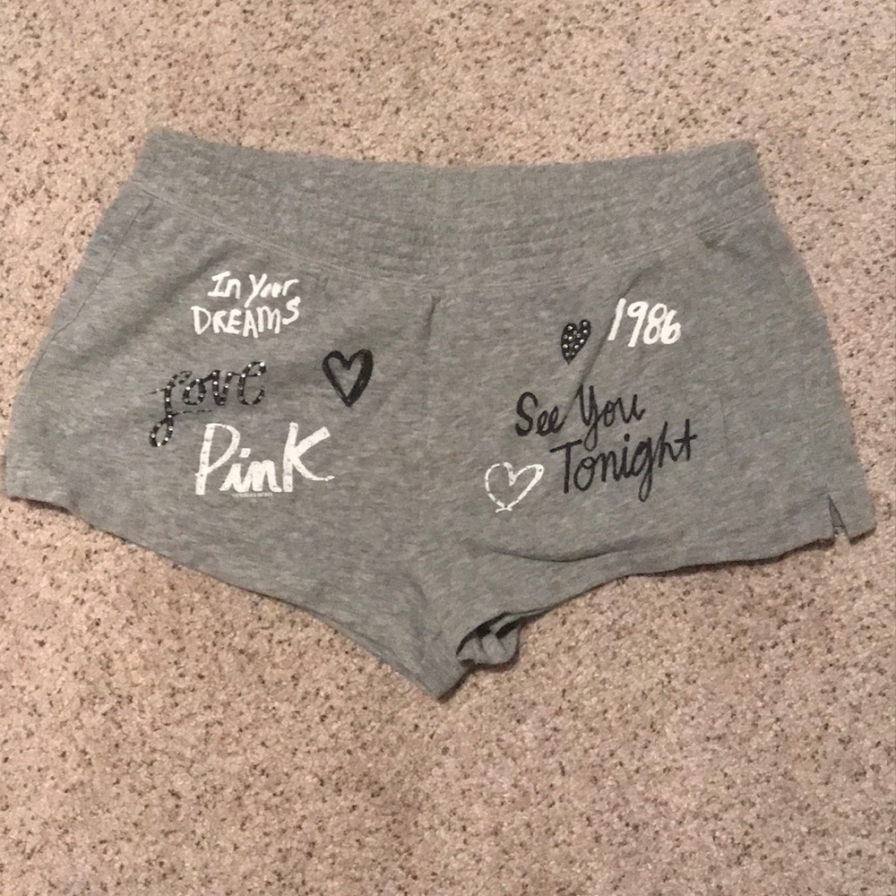 VS Pink Short