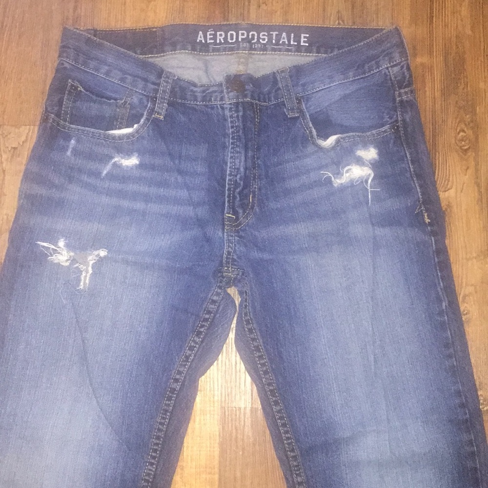 Aeropostale Men's Essex Straight Leg Jeans 32•30