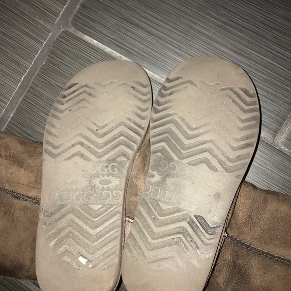 Ugg boots size 7 - Picture 2 of 5