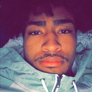 Meet your Posher, Mark