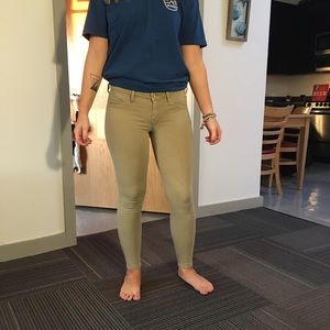 Khaki Jegging