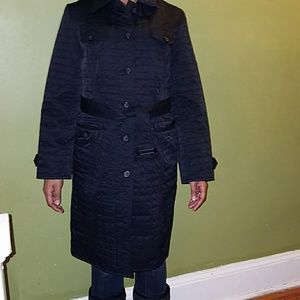 Express coat. Black quilted
