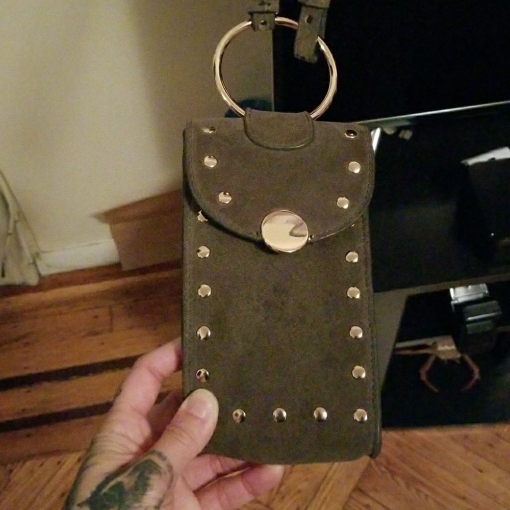 Crossbody mini hunter green suede bag.
