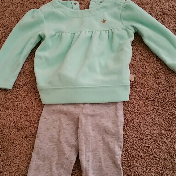 Assorted clothing for baby girl. 8 pieces for $10 - Picture 5 of 6