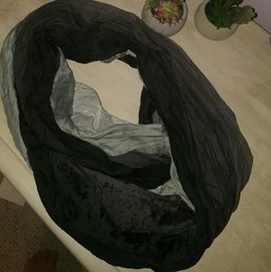 Apt 9 Gray scale infinity scarf
