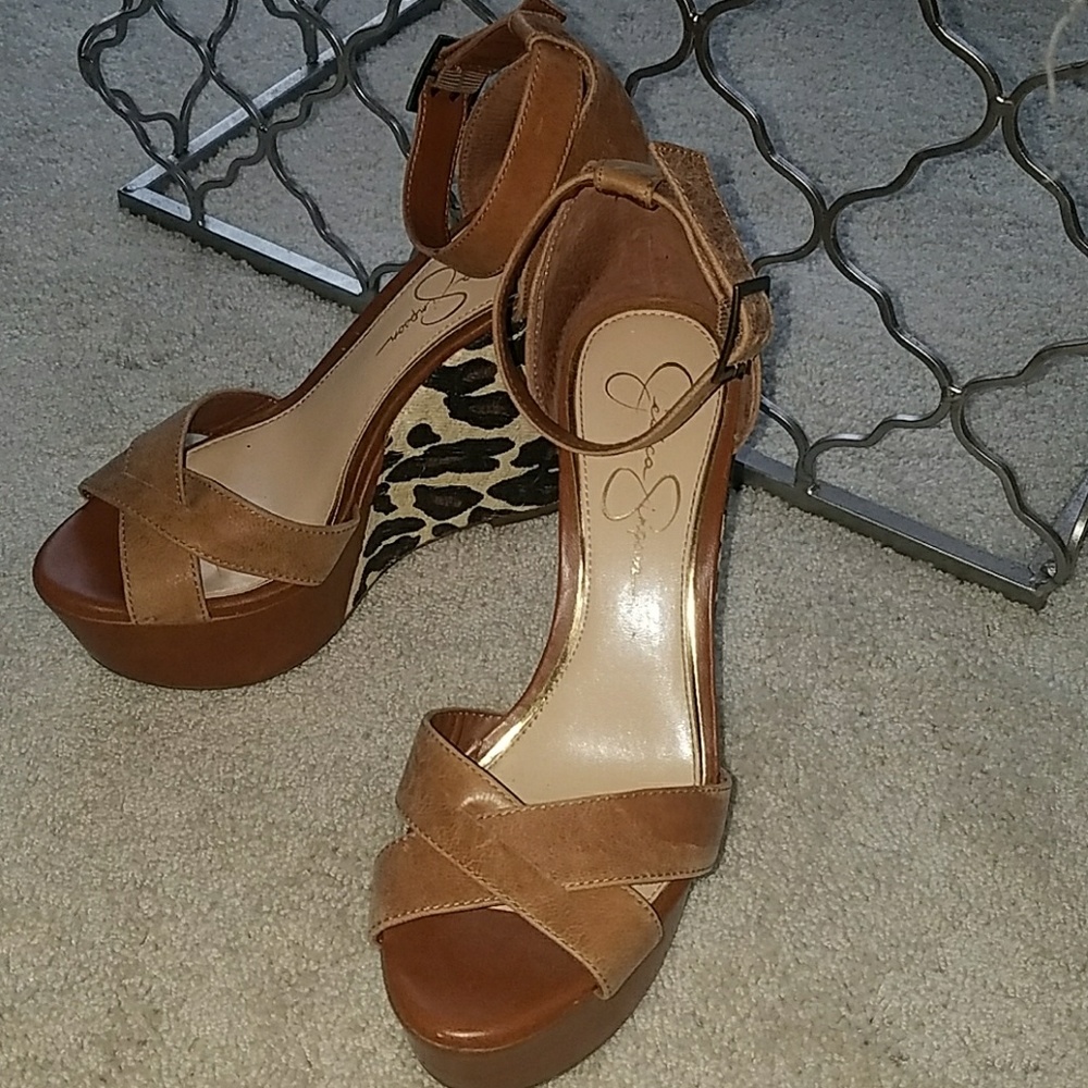 Jessica Simpson platforms