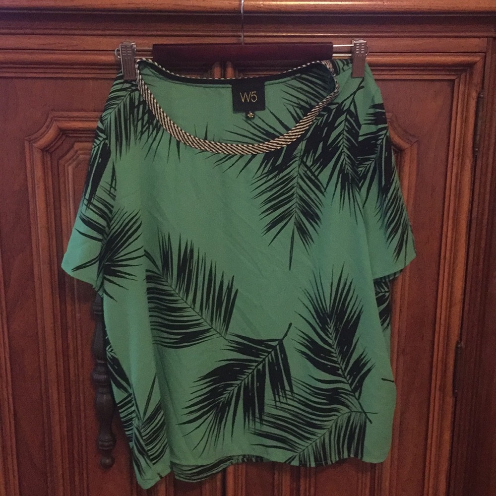 Silky Palm Leaf Blouse 🌴