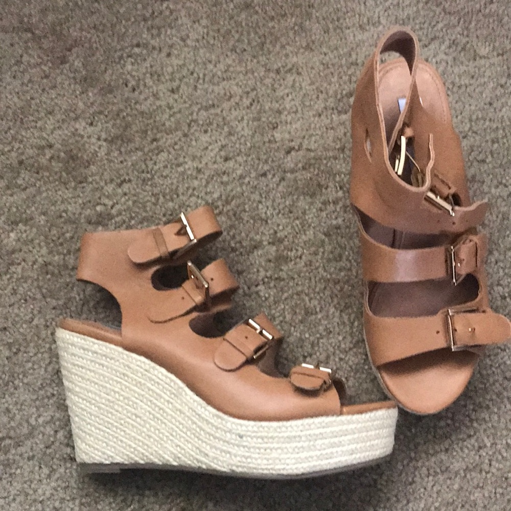 Brand new Steve Madden wedges