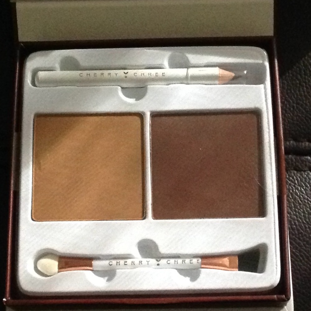 The Archer eyebrow kit from Cherry Chree