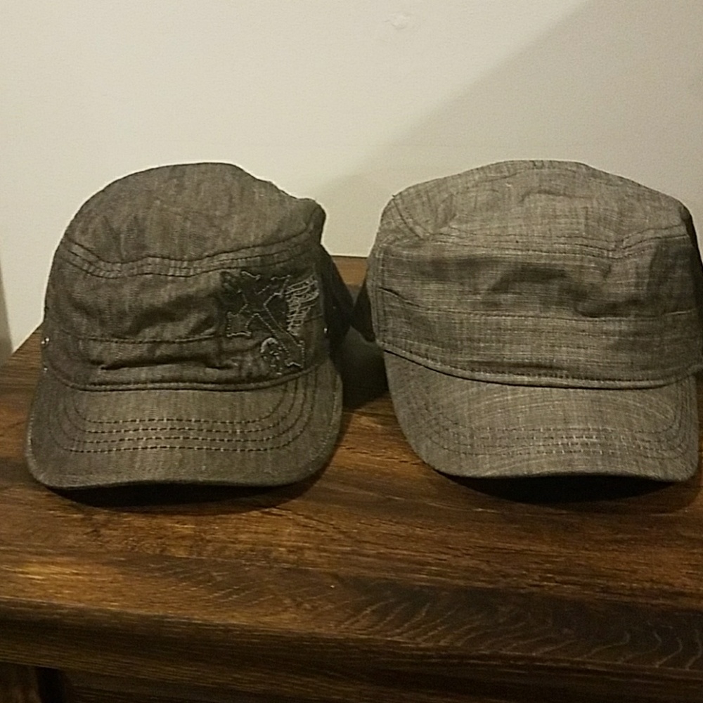 2 gray LIDS womans hats! Like new condition!
