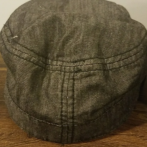 2 gray LIDS womans hats! Like new condition! - Picture 3 of 7