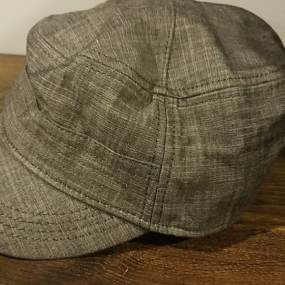 2 gray LIDS womans hats! Like new condition! - Picture 5 of 7