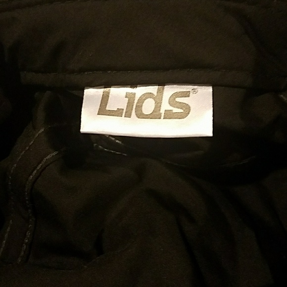 2 gray LIDS womans hats! Like new condition! - Picture 7 of 7