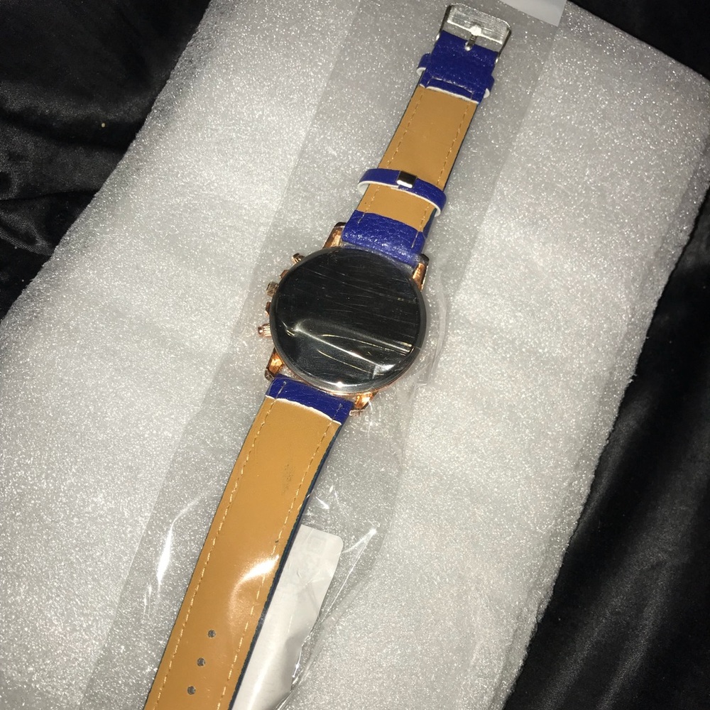 NWT Watch💙 - Picture 3 of 3