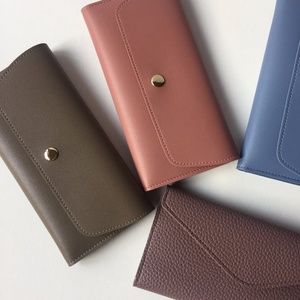 Rough Rose Flap Wristlet Wallet