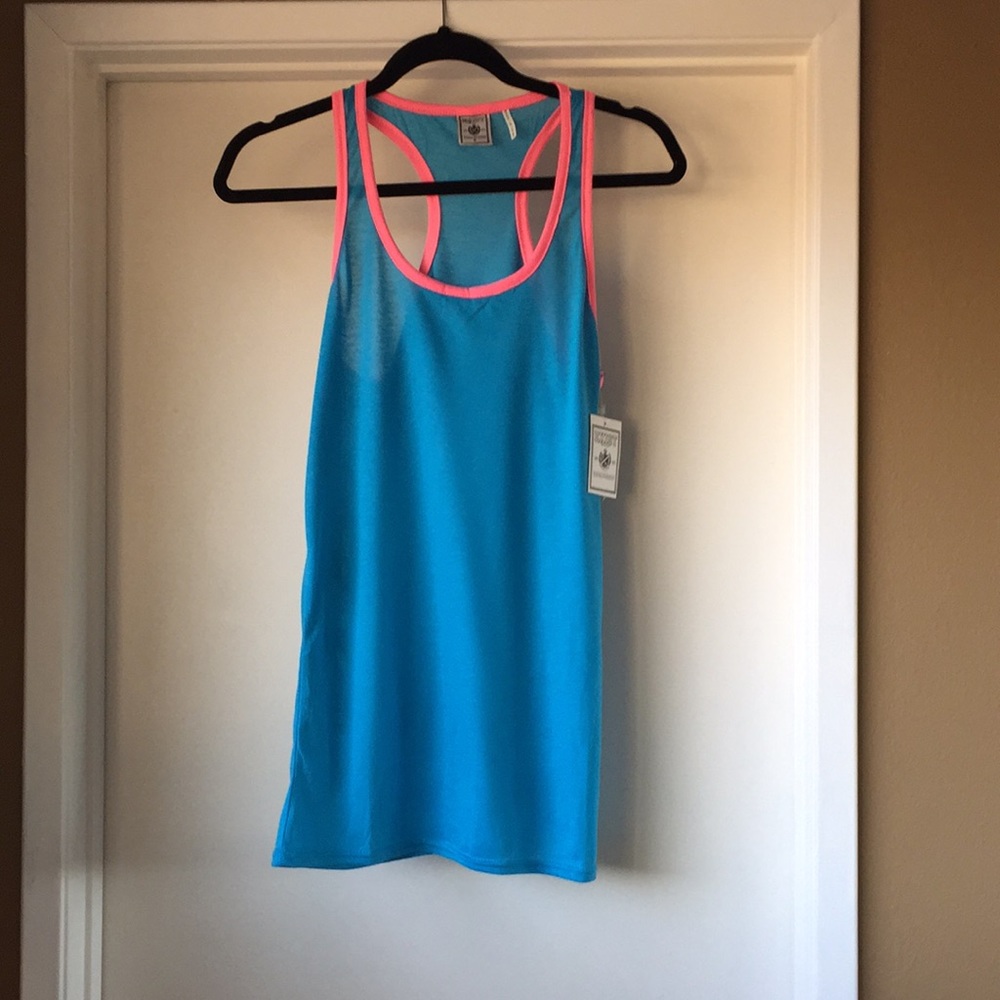 NWT tank top size S