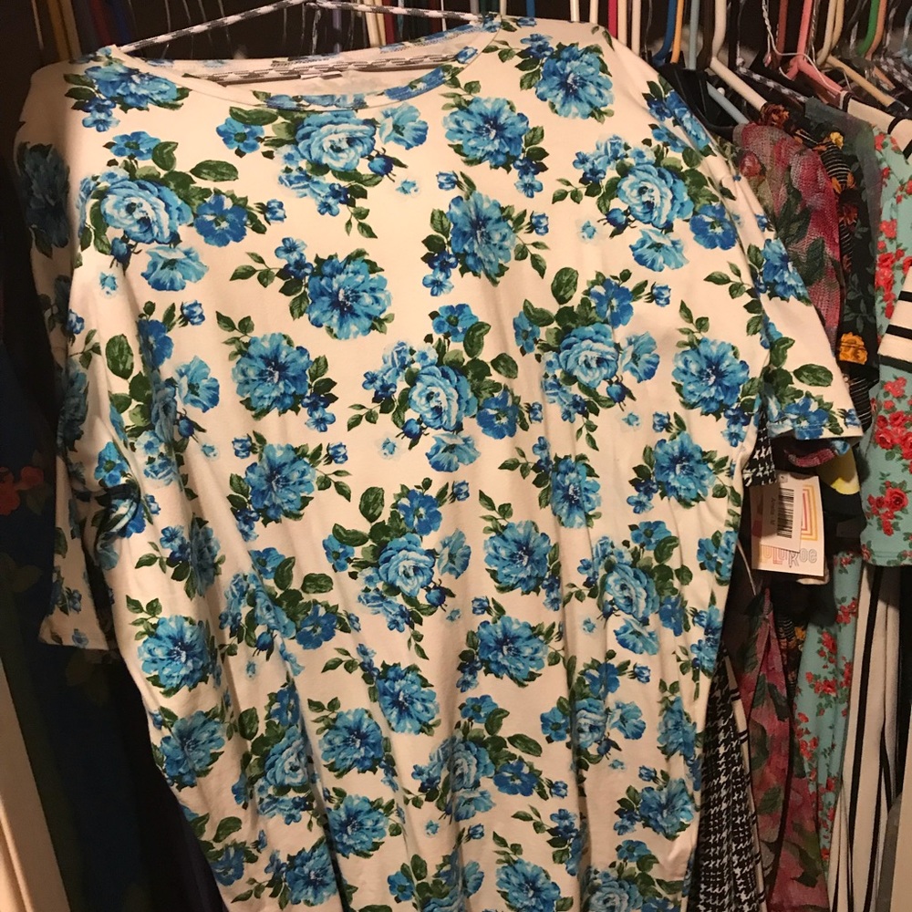Lularoe unicorn roses Irma