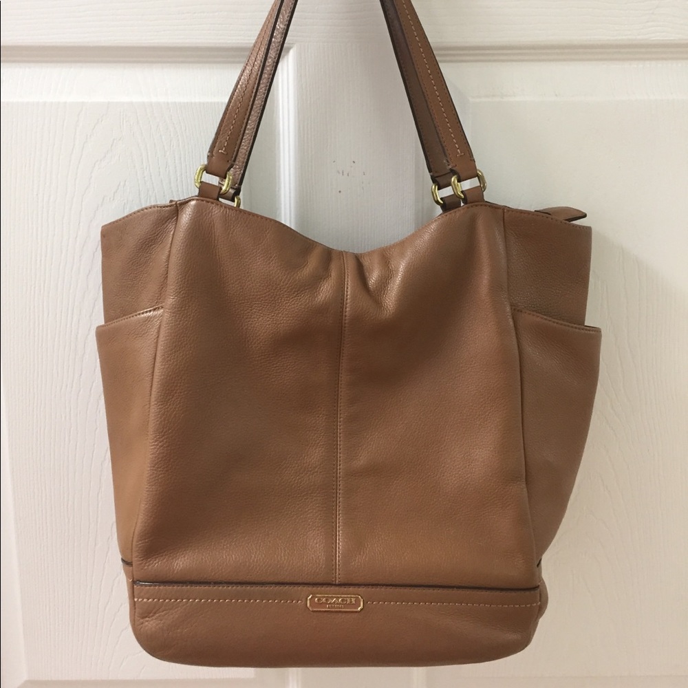 **SOLD** COACH Park North/South Pebble Tan Tote