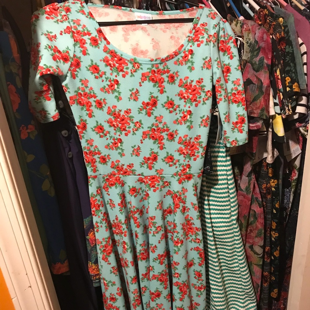 Lularoe unicorn floral Nicole