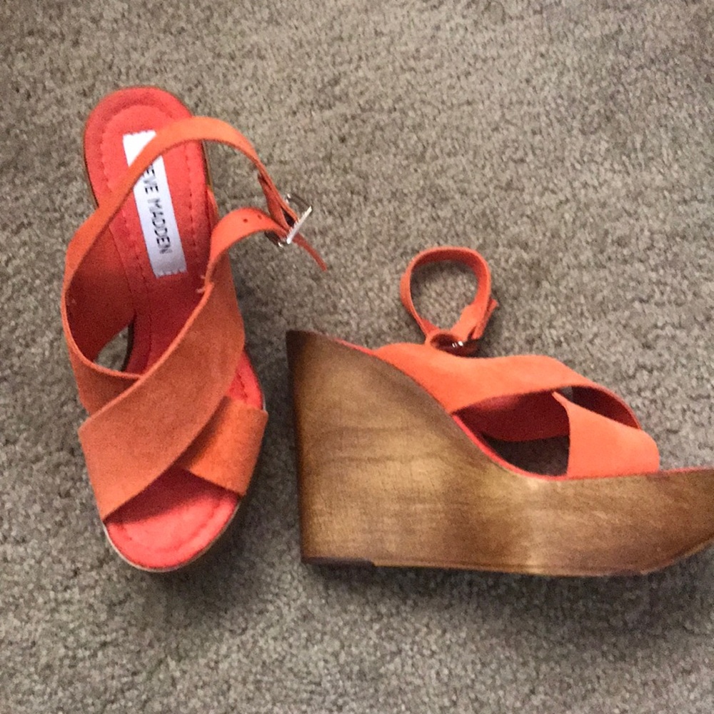 Brand new Steve Madden wedges