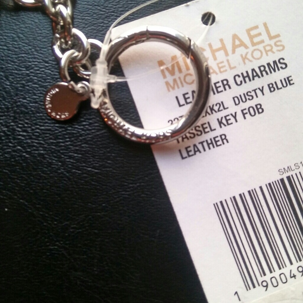 NWT Michael Kors Tassel Keychain - Picture 3 of 4