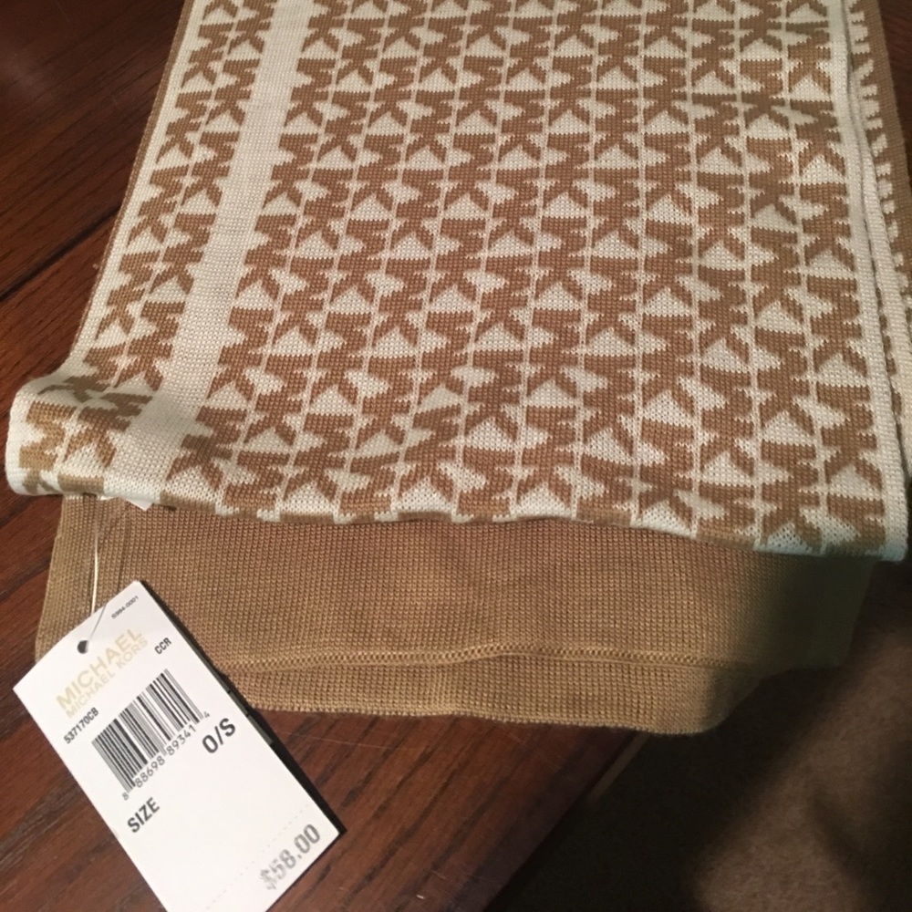 Michael Kors scarf