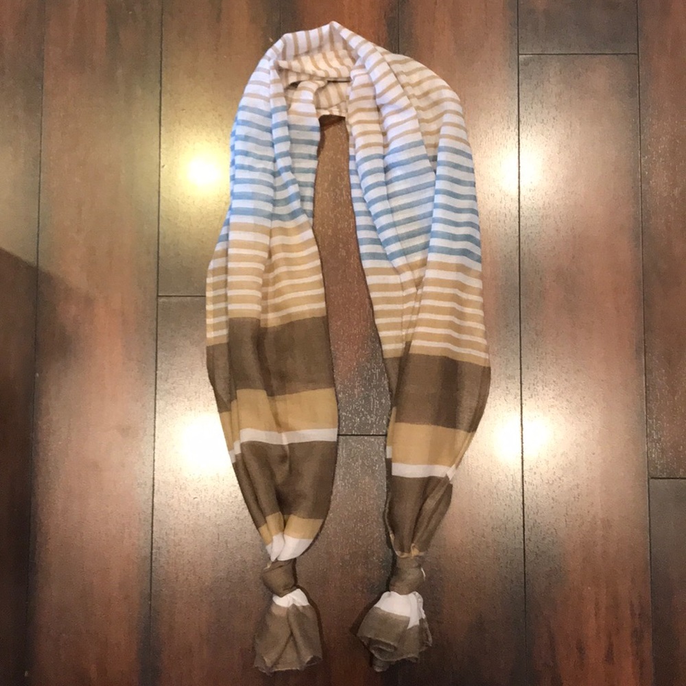 Tan/Creme/Blue Scarf