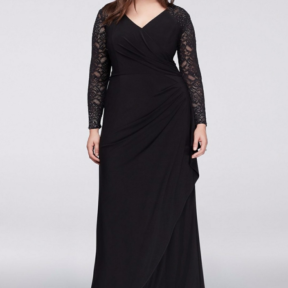 NEW David's Bridal dress