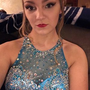 Meet your Posher, Paige