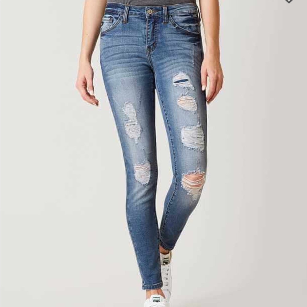 Kancan midrise skinny jeans sz 27