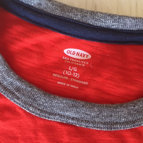 Boys Old Navy Tee, size 10-12 large - Picture 2 of 3