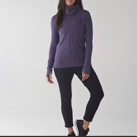 Lululemon 🍋reversible in a cinch sweater - Picture 2 of 6