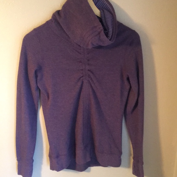 Lululemon 🍋reversible in a cinch sweater - Picture 5 of 6