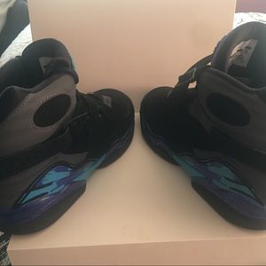 Retro Jordan 8 aqua size 7y