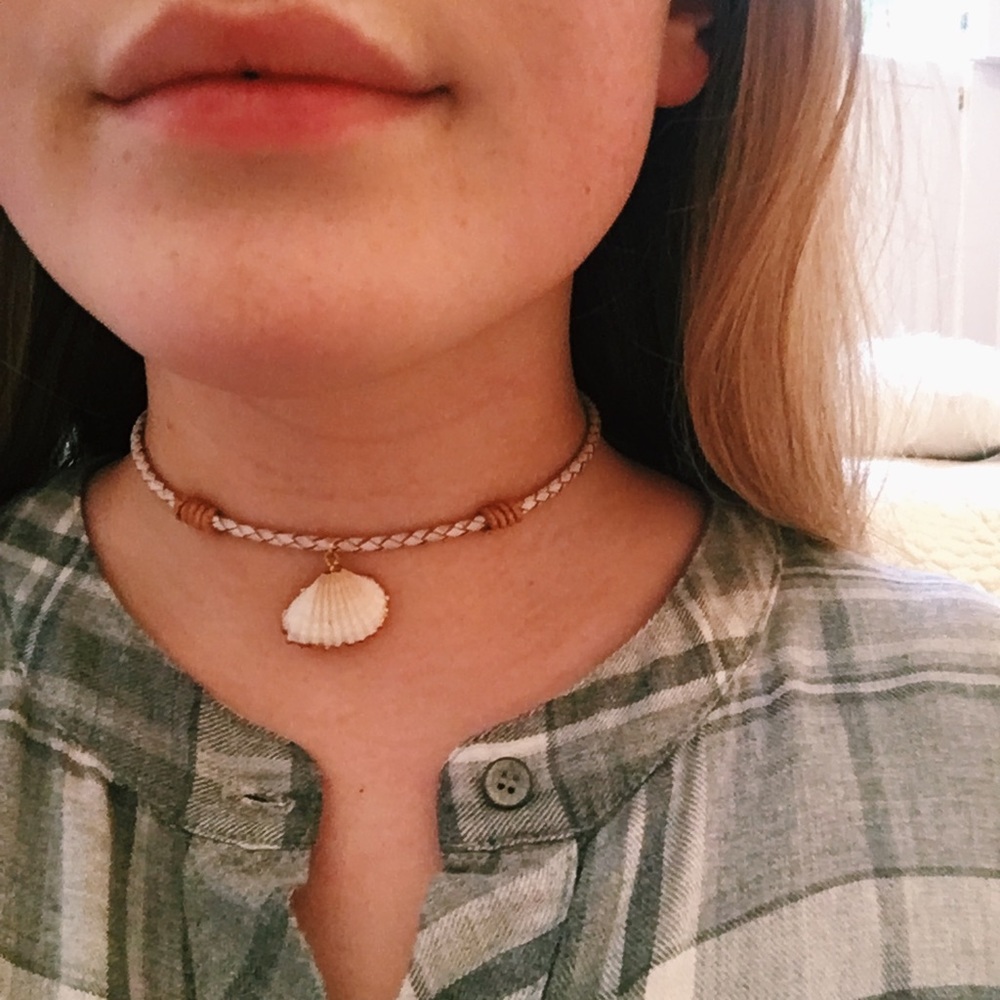 seashell choker