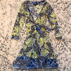 BCBGMAXAZRIA green & blue floral wrap dress