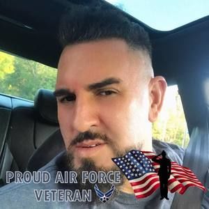 Meet your Posher, Casey