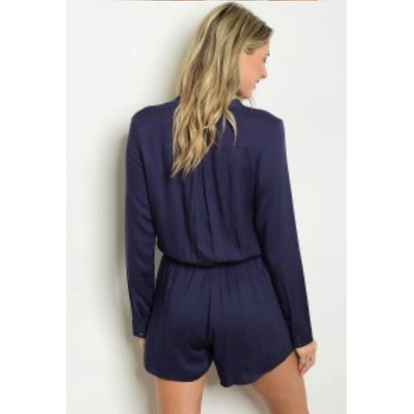1sm. Left!! JUST IN!! NAVY ROMPER!! - Picture 2 of 3