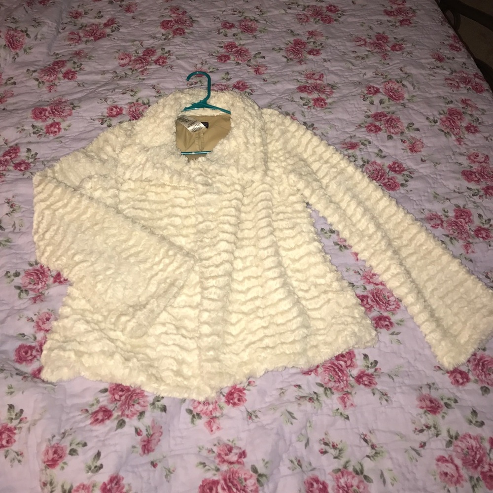 Women Patagonia Faux Fur Jacket size Small