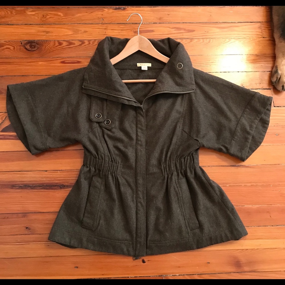 Hawks Crop Sleeve Jacket