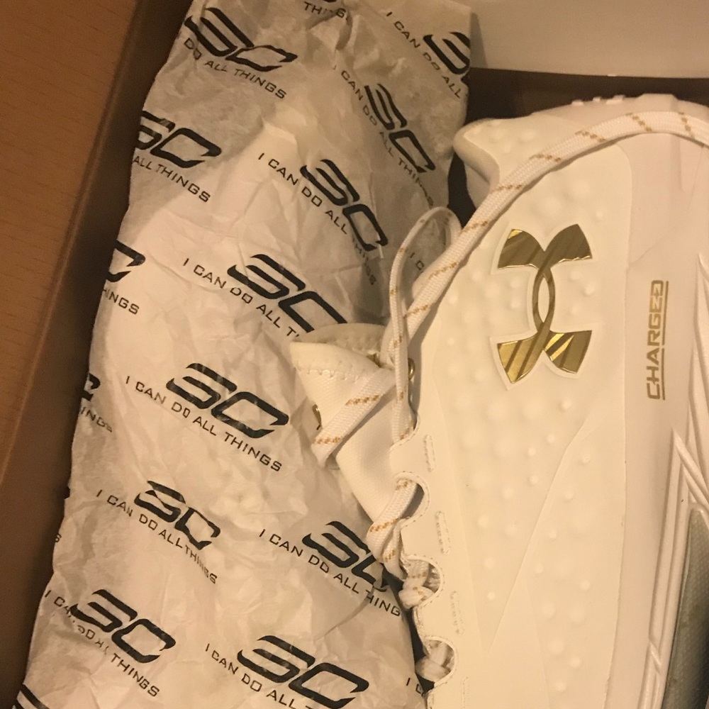 Under Armour Curry Low “Friends and Family”