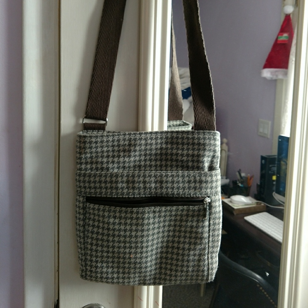 Thirty one Crossbody bag. Nwot