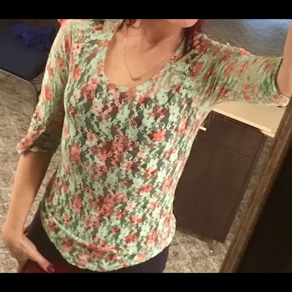 Cute Lace Top - Picture 1 of 4