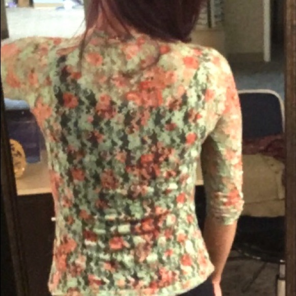 Cute Lace Top - Picture 2 of 4