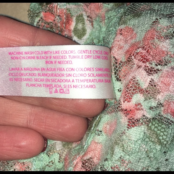 Cute Lace Top - Picture 4 of 4