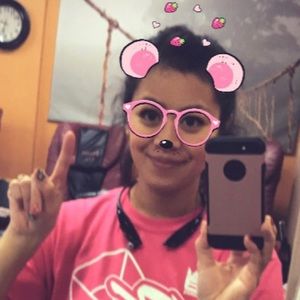 Meet your Posher, Lena