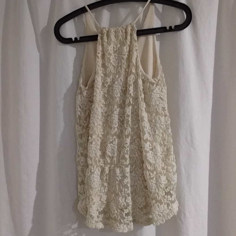 Size S - Picture 3 of 4