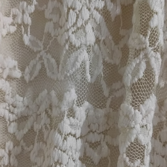 Size S - Picture 4 of 4